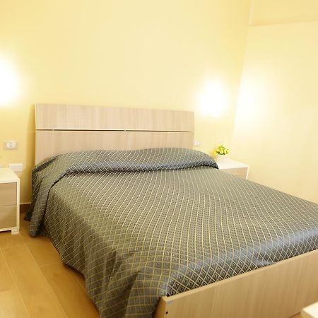 Hotel Il Quadrifoglio Torre del Greco Bagian luar foto